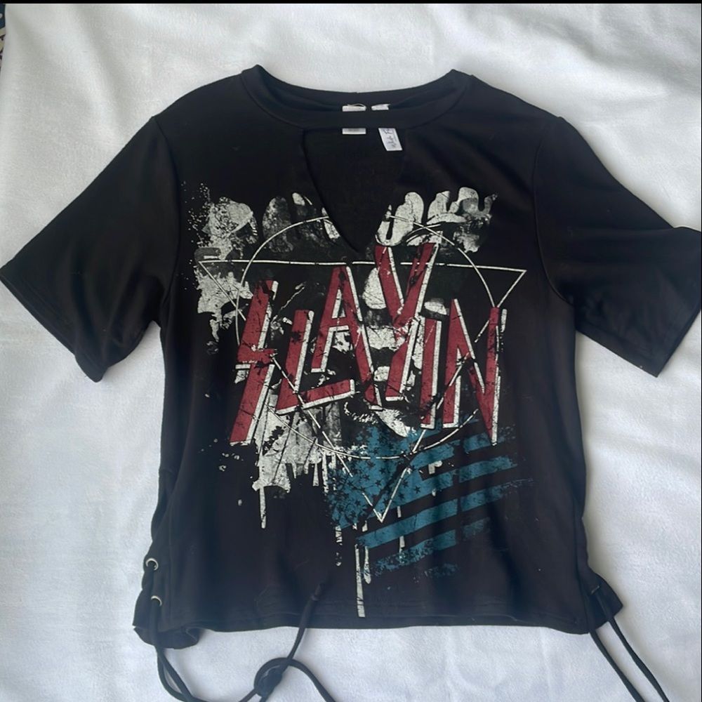Graphic Crop Top